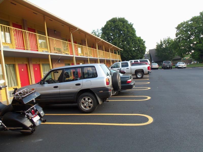 Royal Inn Motel Front Royal Exteriör bild